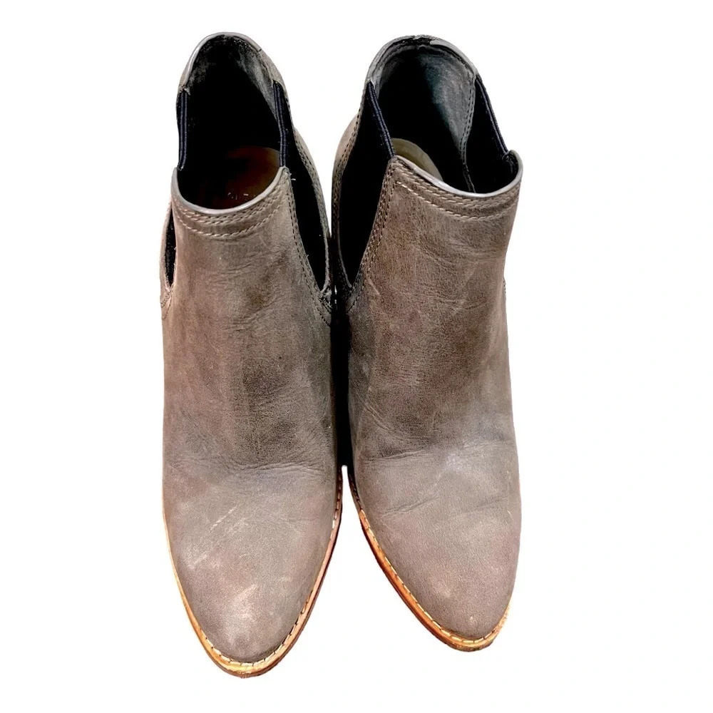 Cole Haan suede gray greystone nubuck leather booties in great condition size 7 - Picture 2 of 4